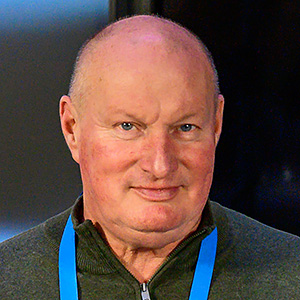 Александр Маслов